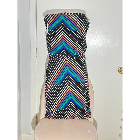 Calvin Klein Chevron Stripe Belted Dress – Size M - Picture 2 of 6